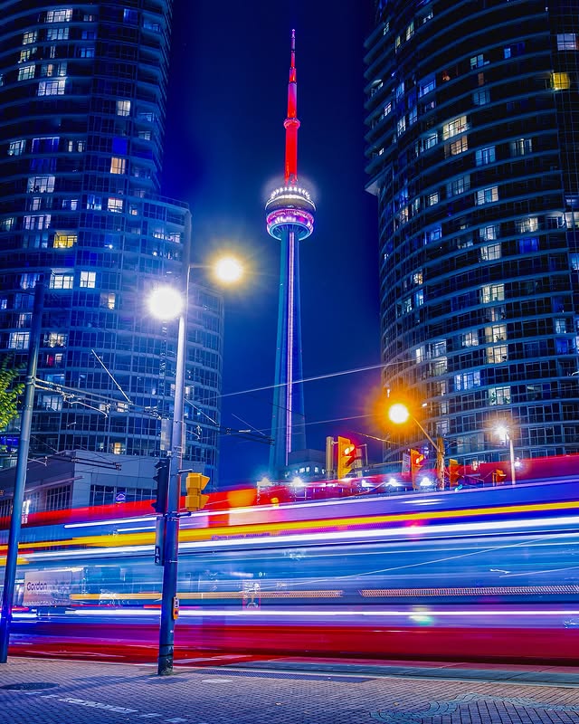 Toronto streetcar by @itsalisonsouto